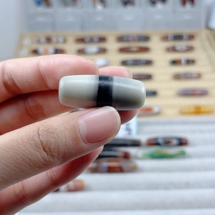 玛瑙/玉髓颈饰未镶嵌S****.