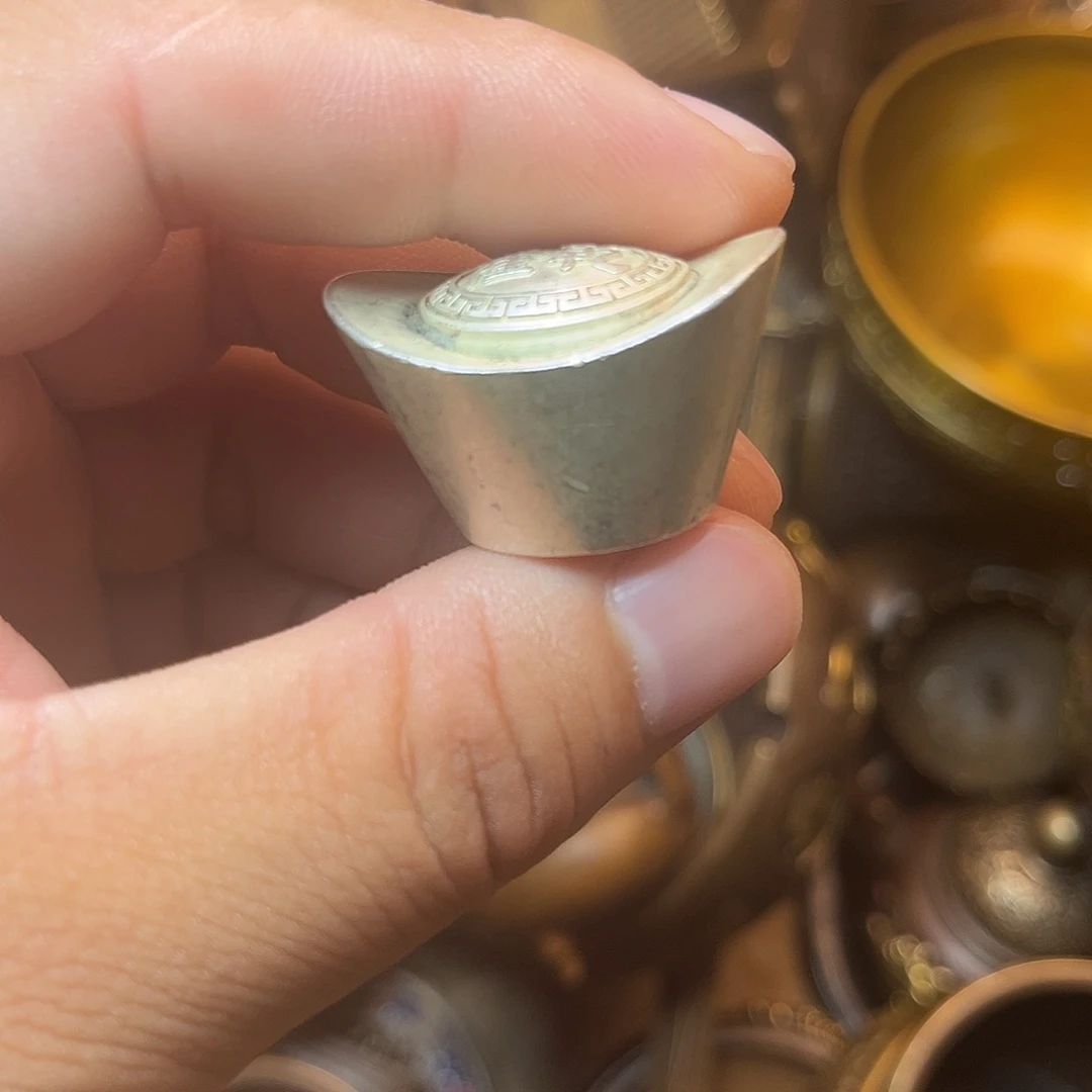 精美铜器工艺品等