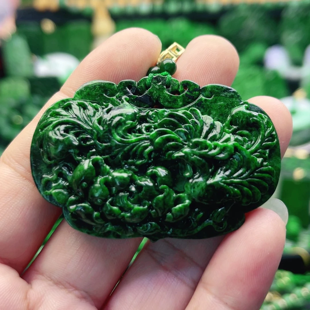 翡翠未镶嵌颈饰吊坠