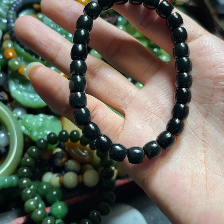 岫岩河磨玉（透闪石质玉）未镶嵌手链