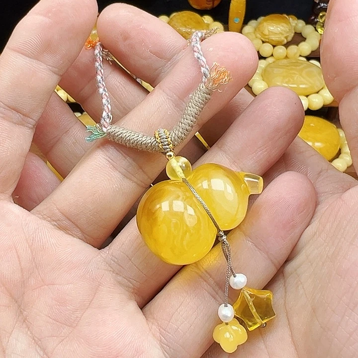 蜜蜡未镶嵌珠宝奇石蜜蜡吊坠11克