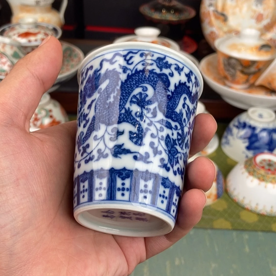 陶瓷的设计师是一个