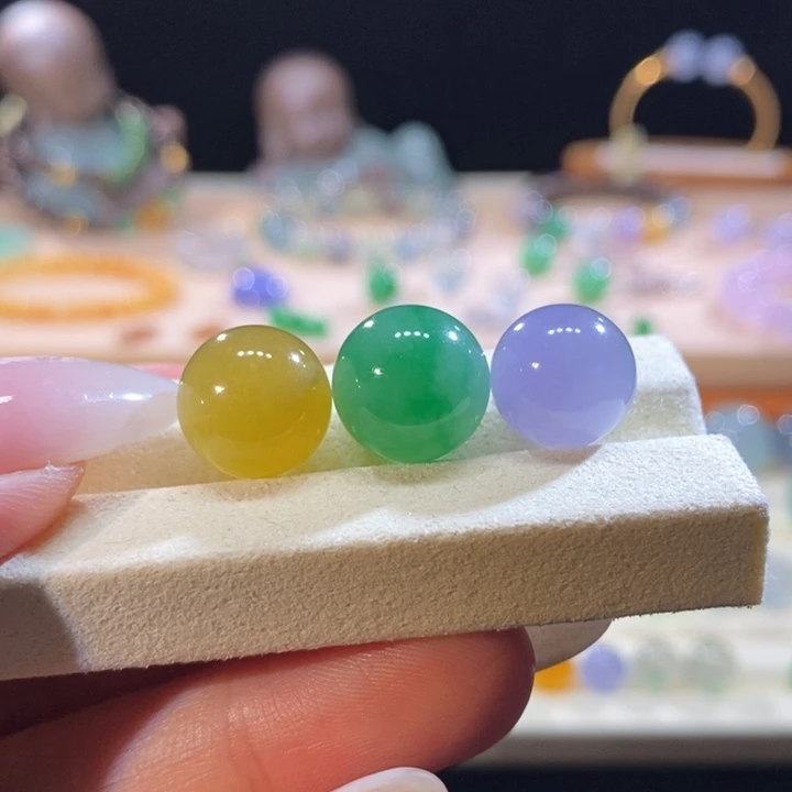 翡翠未镶嵌吊坠(不含链)翡翠三彩珠