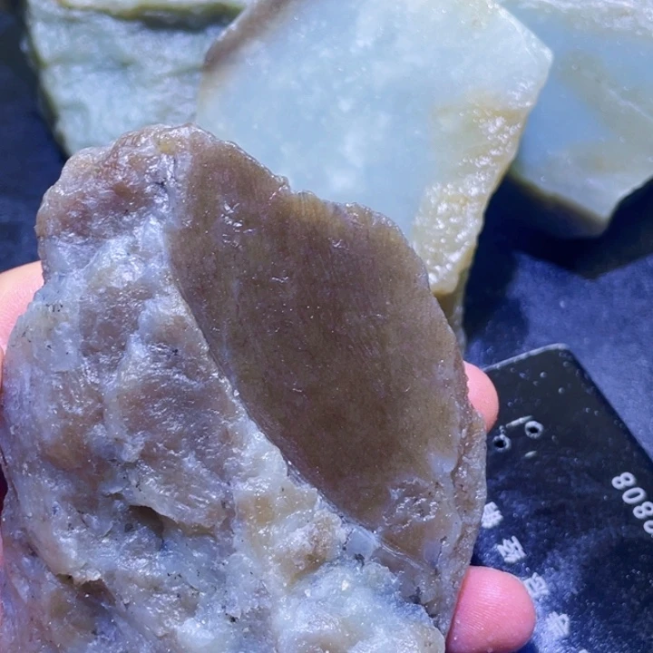 和田玉未镶嵌珠宝半成品
