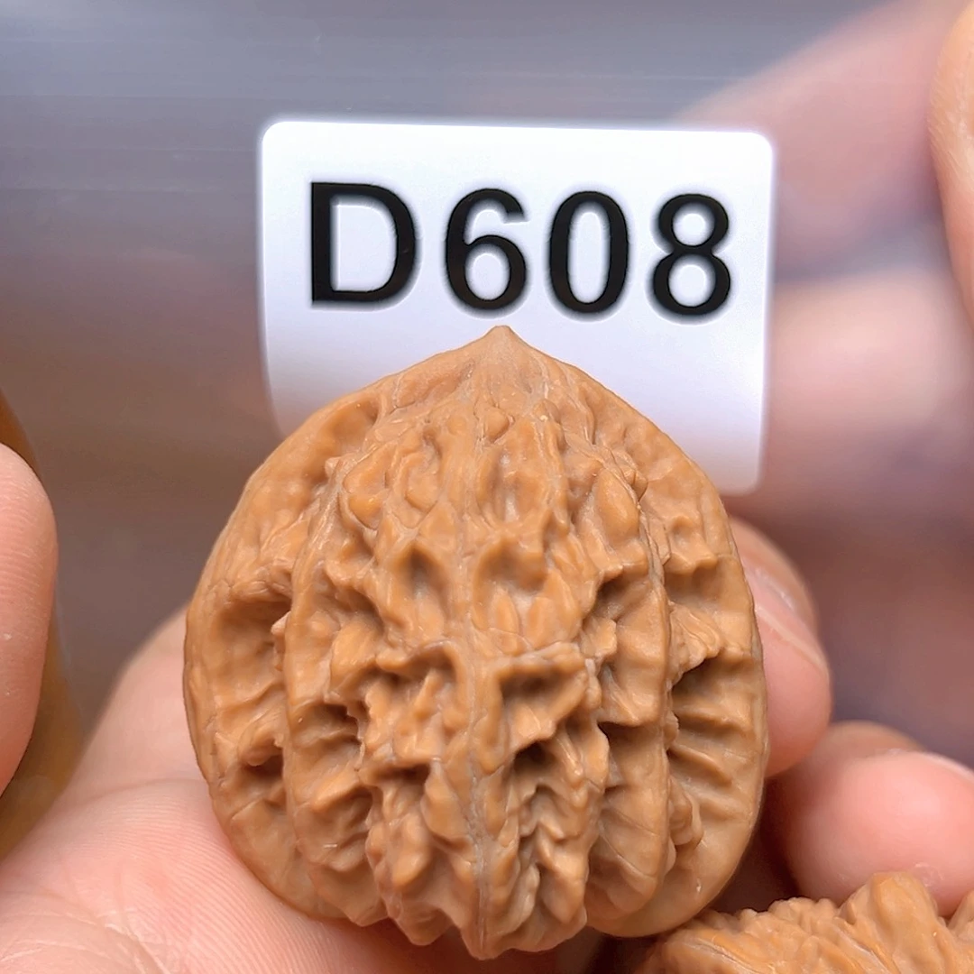 文玩核桃吊坠40盘龙纹