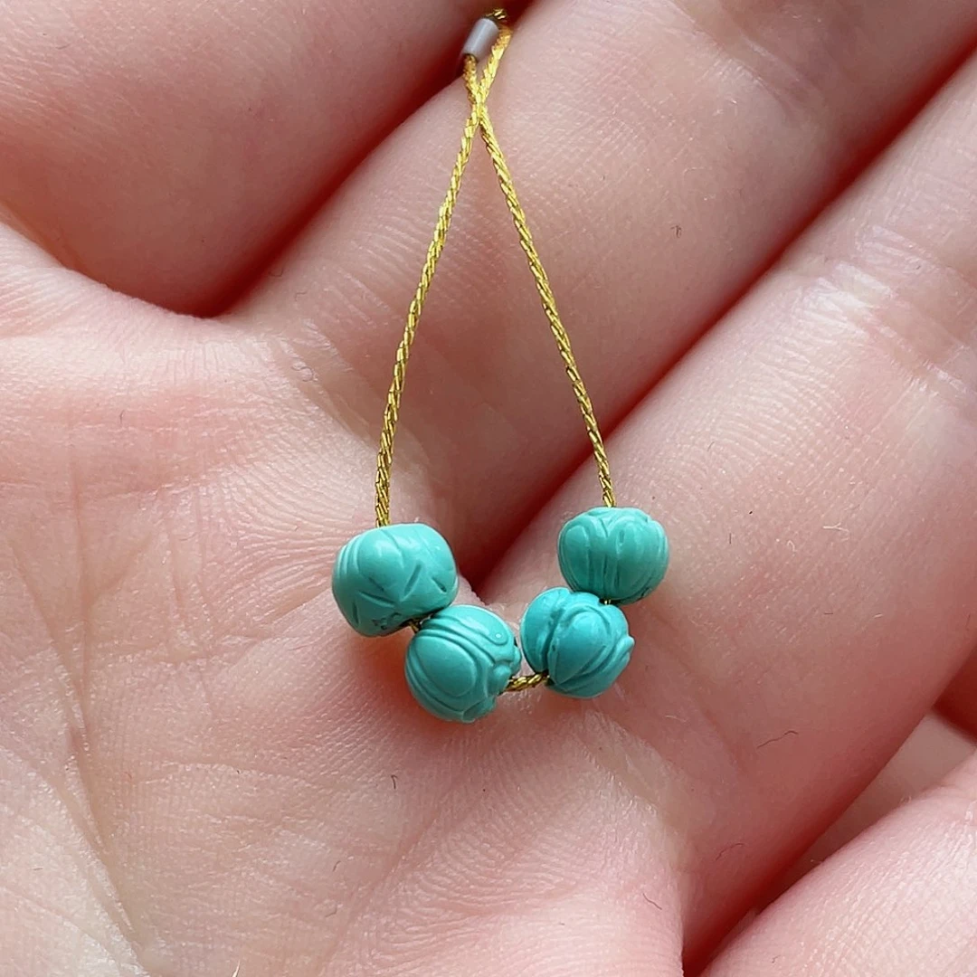 绿松石未镶嵌颈饰