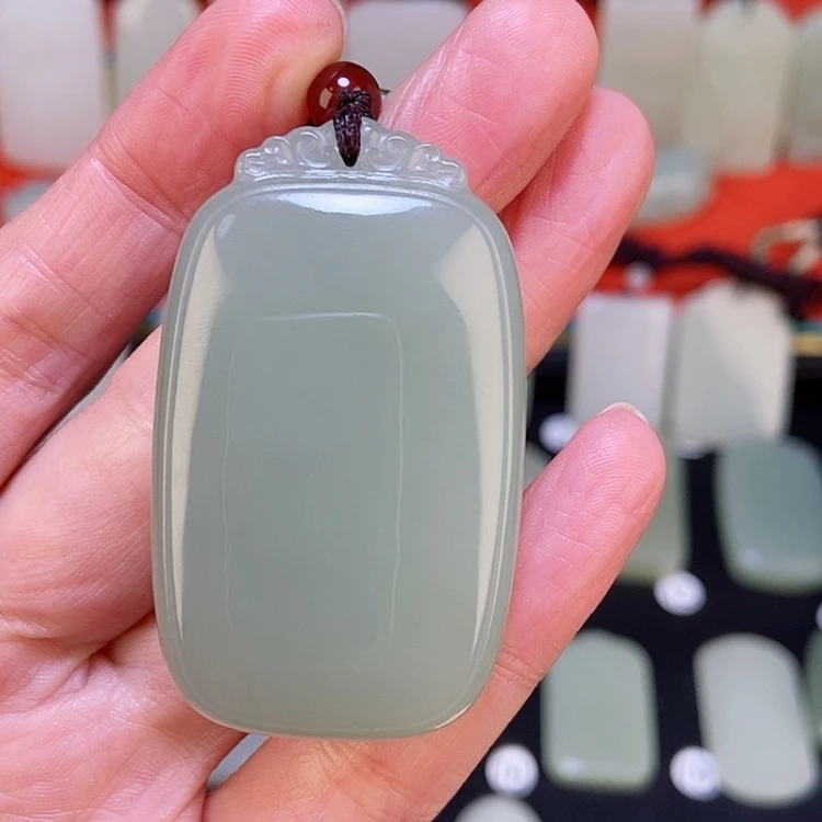 【闪购商品】颈饰未镶嵌和田玉