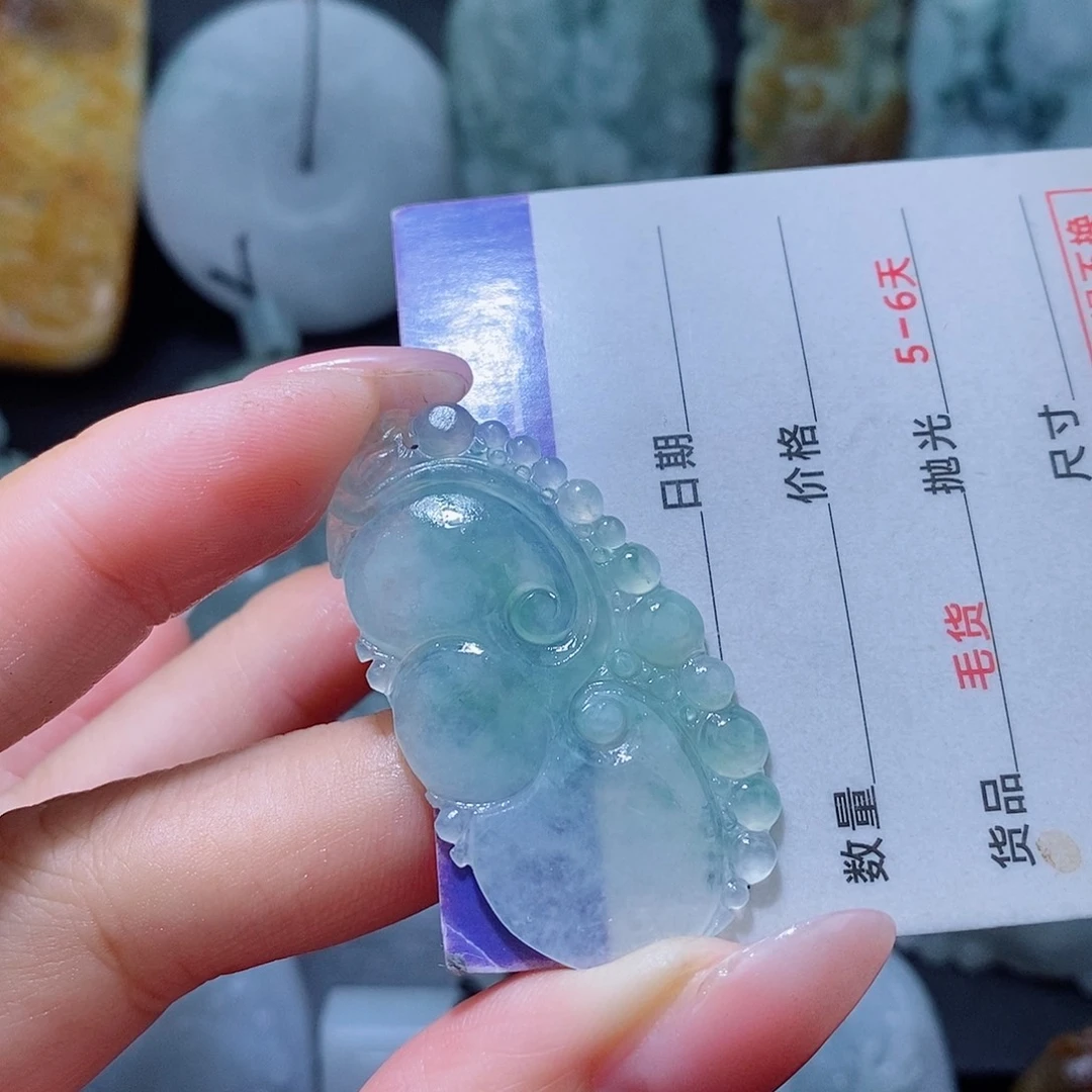 定制翡翠未镶嵌翡翠