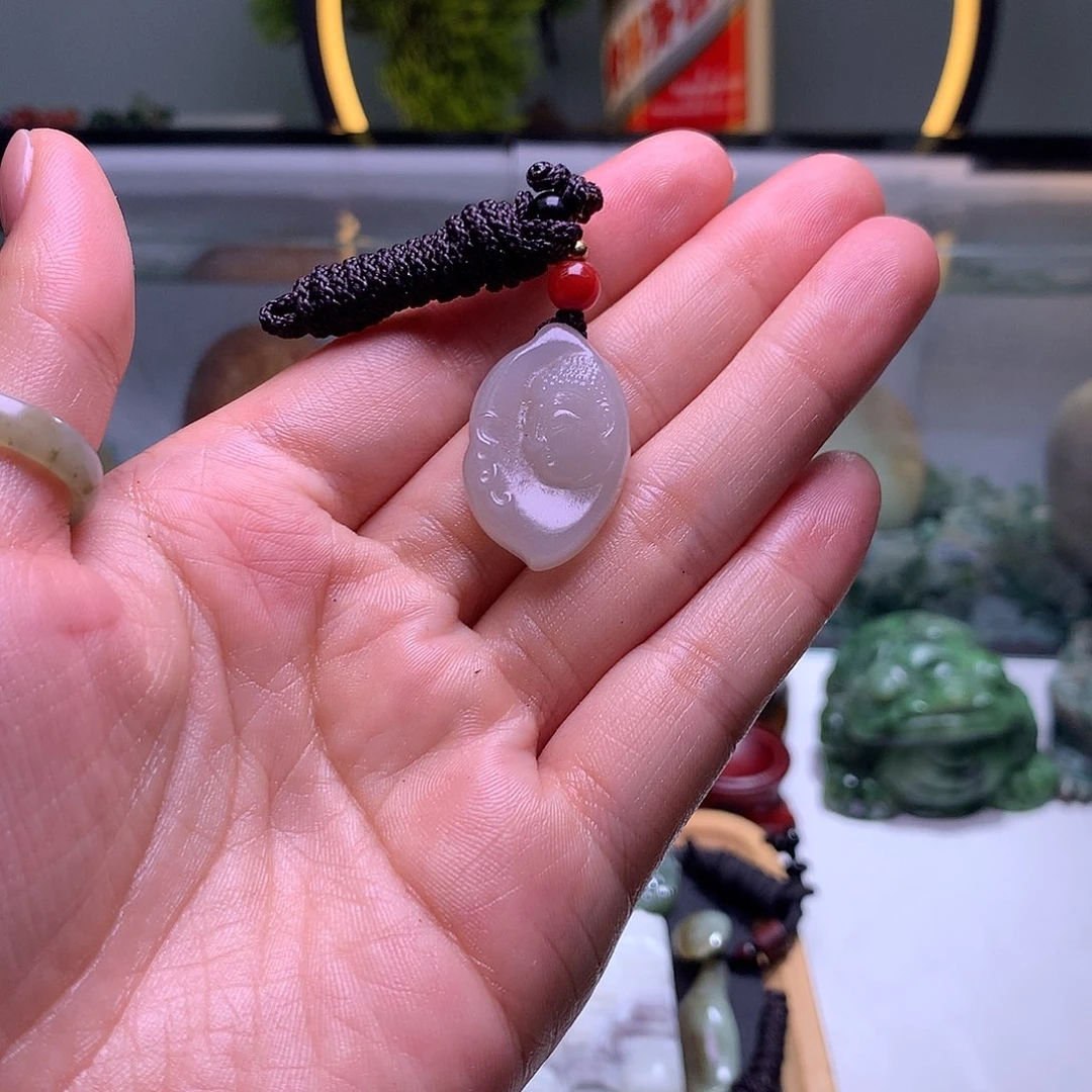 和田玉（糖玉）未镶嵌颈饰