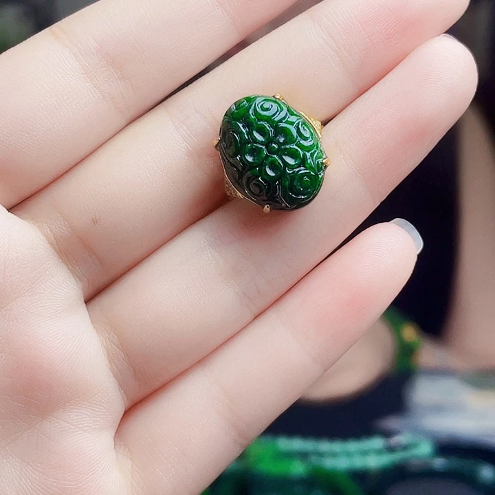 翡翠银S925镶嵌颈饰多样性
