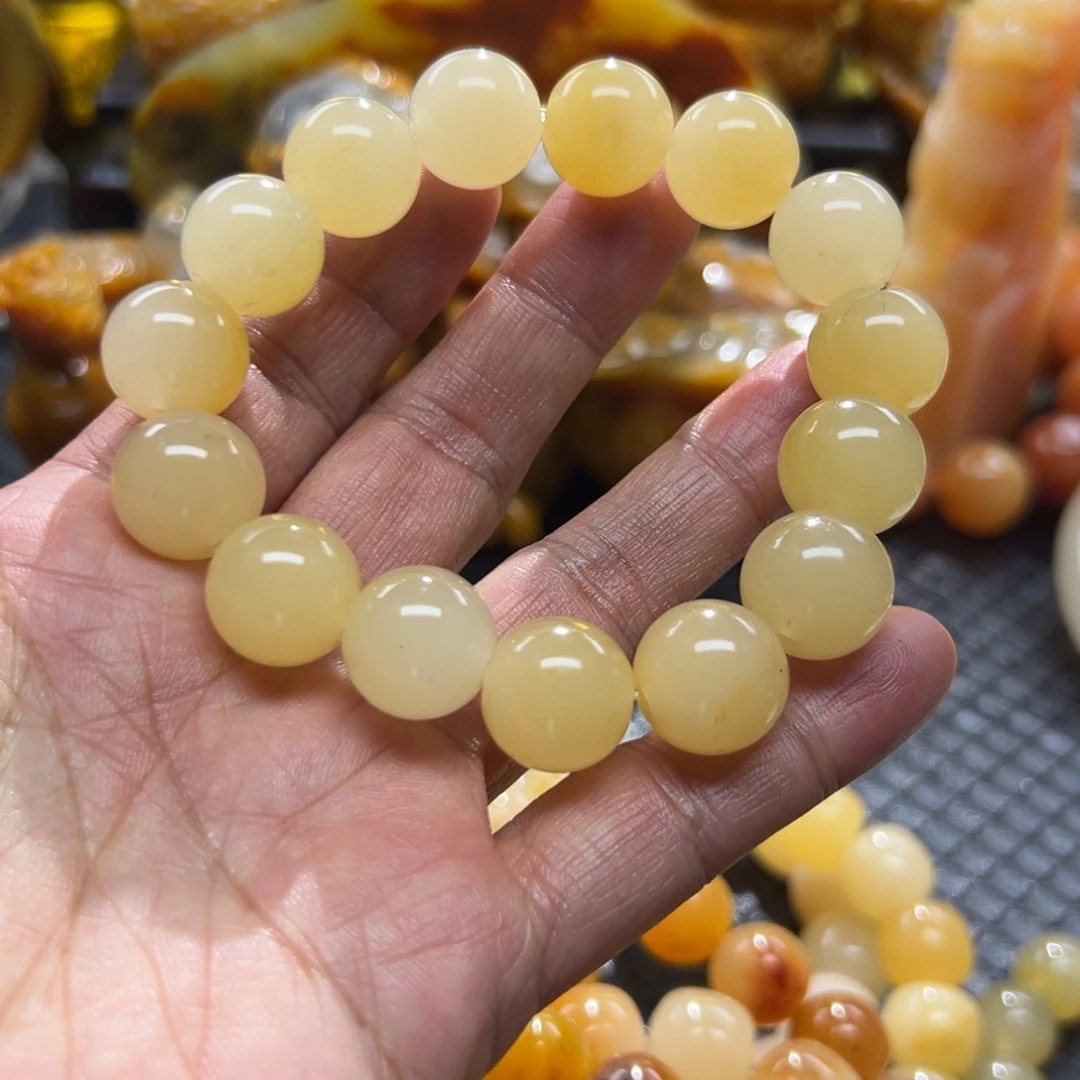 石英质玉未镶嵌颈饰