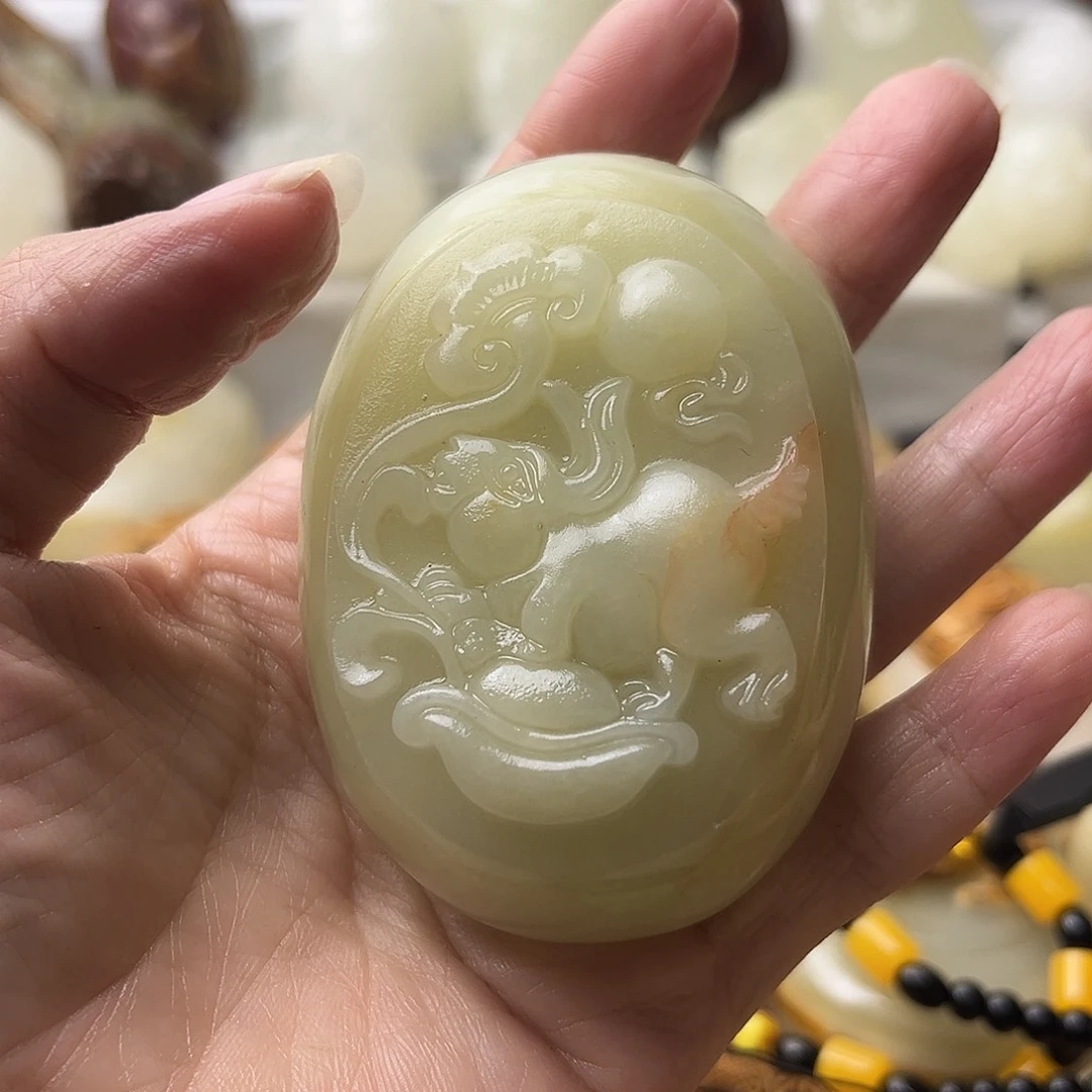石材方解石手把摆件不退换兔