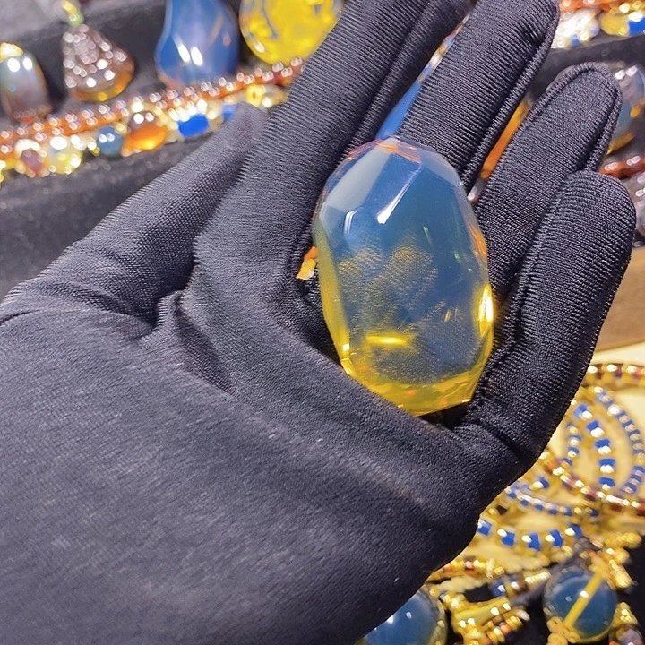 蓝珀未镶嵌珠宝奇石墨西哥蓝珀钻切吊坠