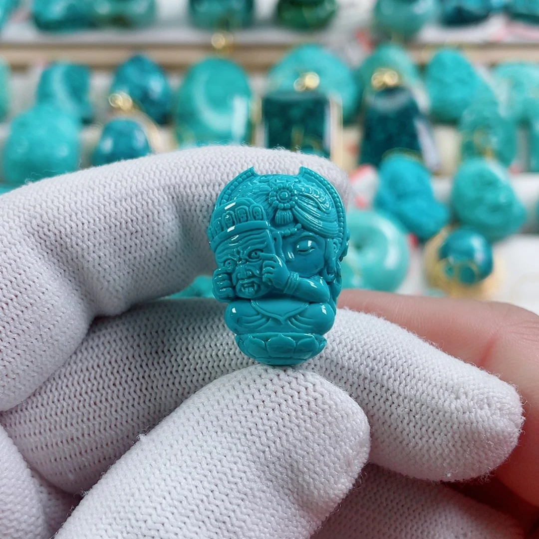 绿松石未镶嵌颈饰