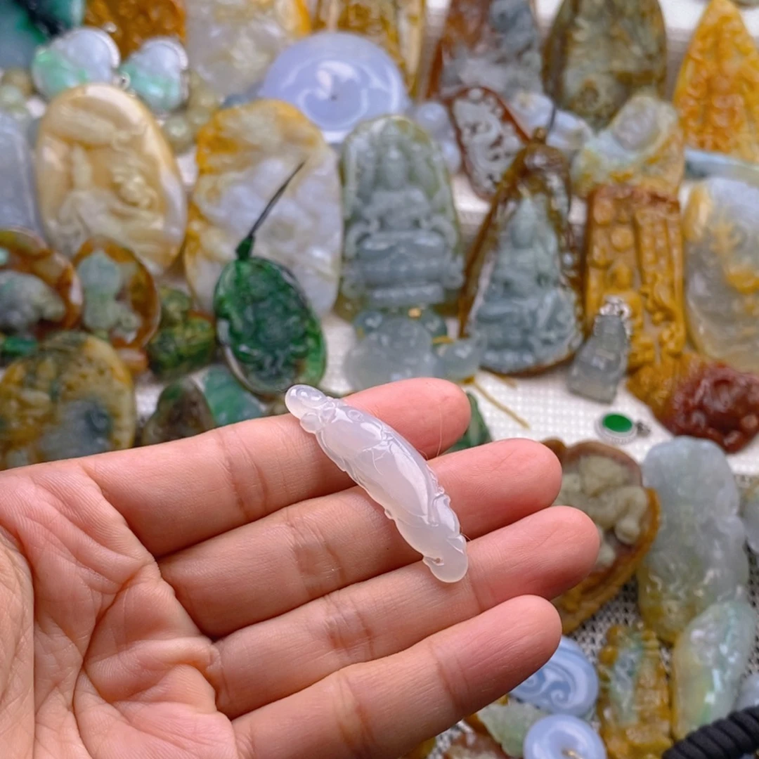 翡翠未镶嵌吊坠(不含链)翡翠