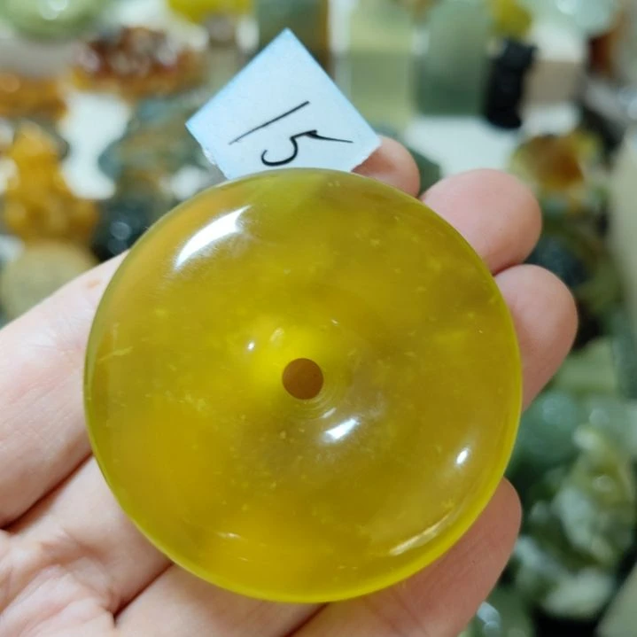 岫玉未镶嵌平安扣