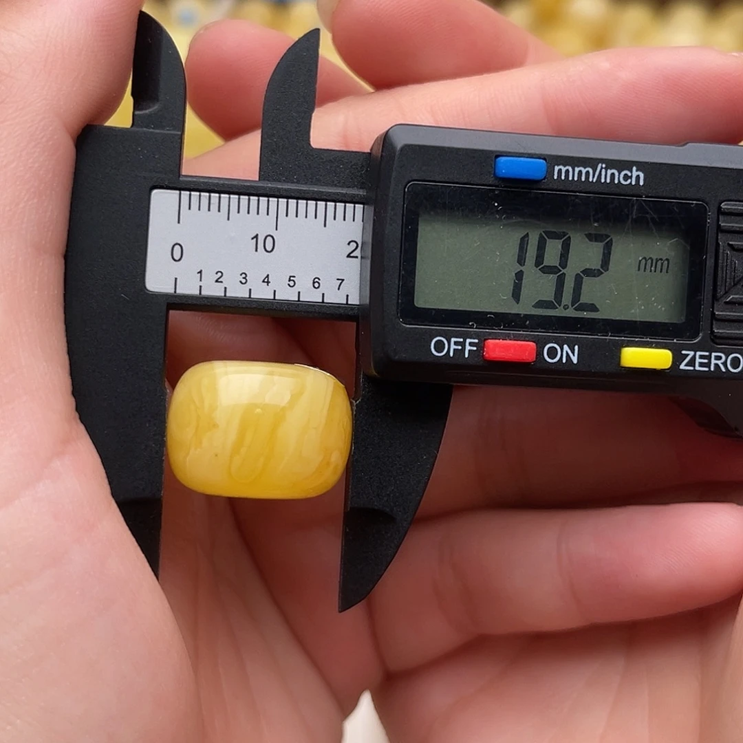 琥珀未镶嵌裸石蜜蜡墩子梦微瑕