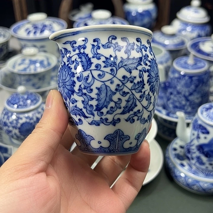 微瑕柴窑点工缠枝花卉公道杯