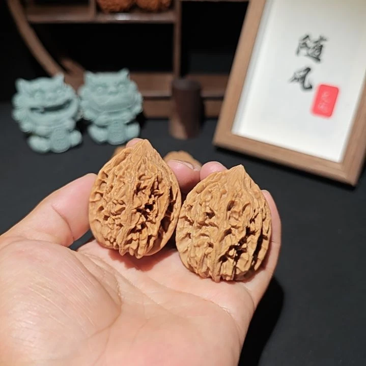 核桃把件39尺寸鸡心