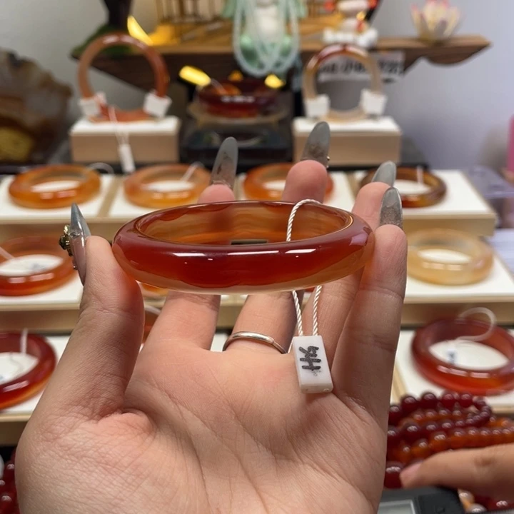 玛瑙/玉髓未镶嵌手镯