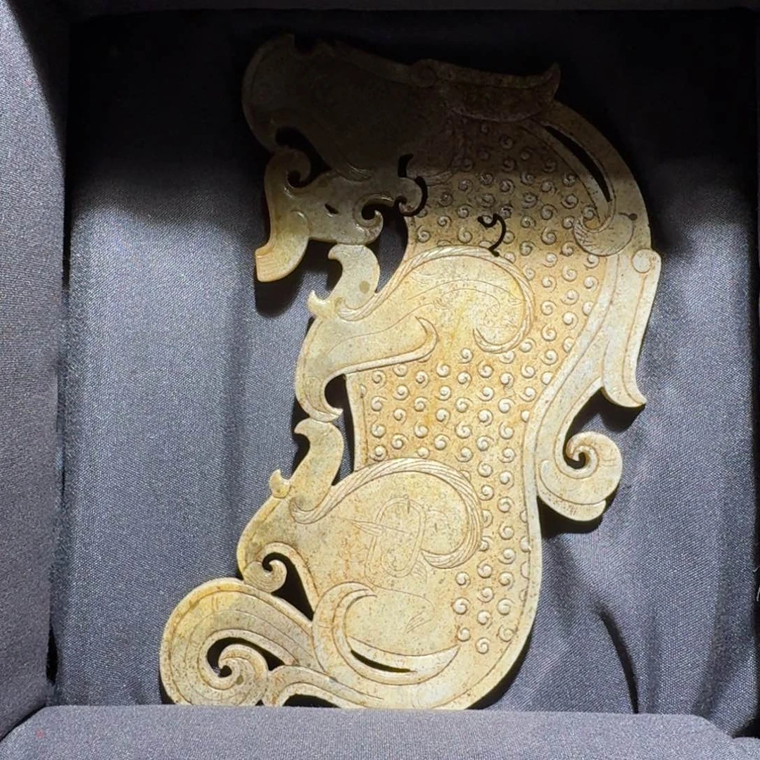 手链未镶嵌和田玉（糖玉）依*