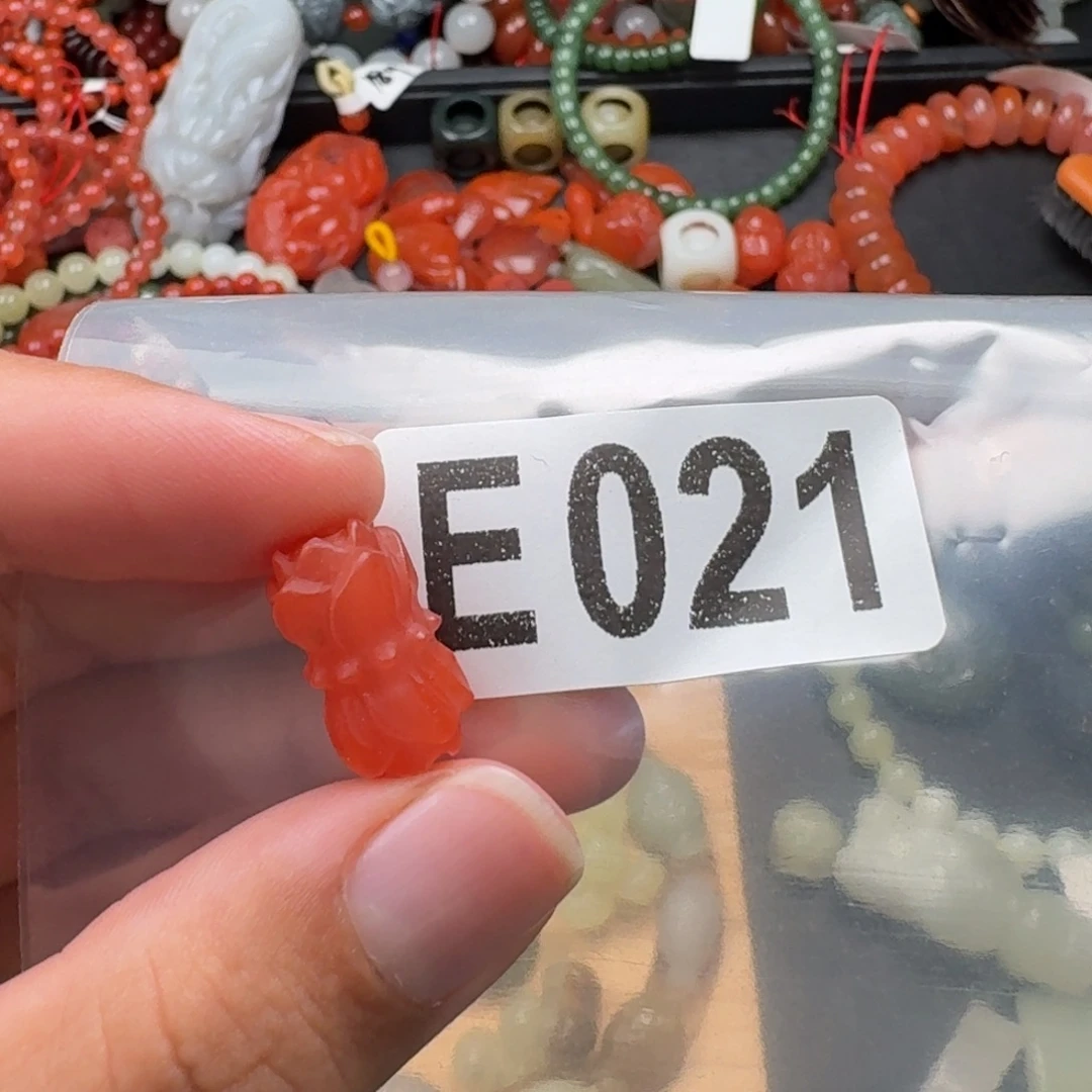 未镶嵌南红玛瑙珠宝奇石