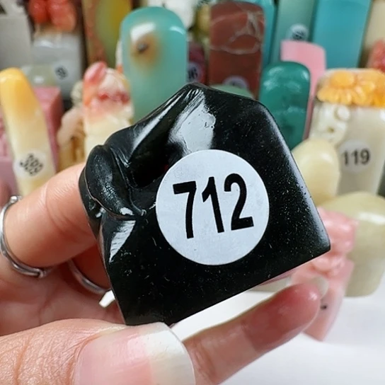 青田石印石寒*鱼印石章料……