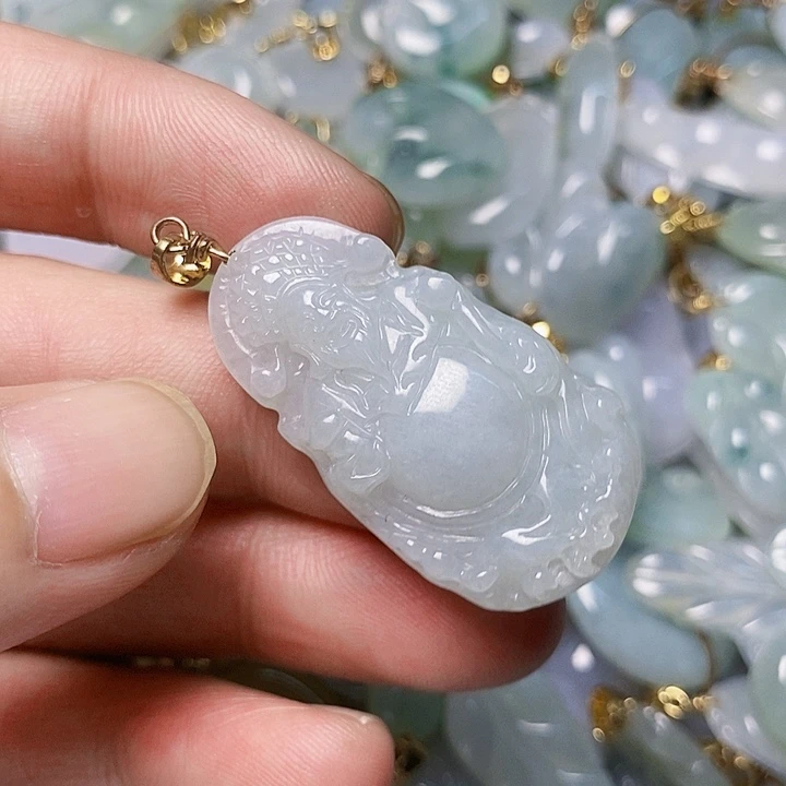 翡翠未镶嵌颈饰天然A货翡翠