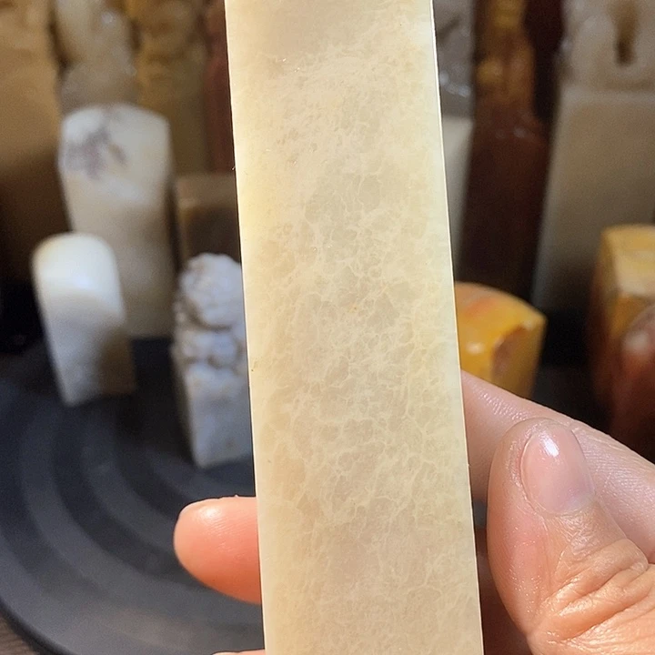 巴林石印石湖****。巴林石雕刻工艺品