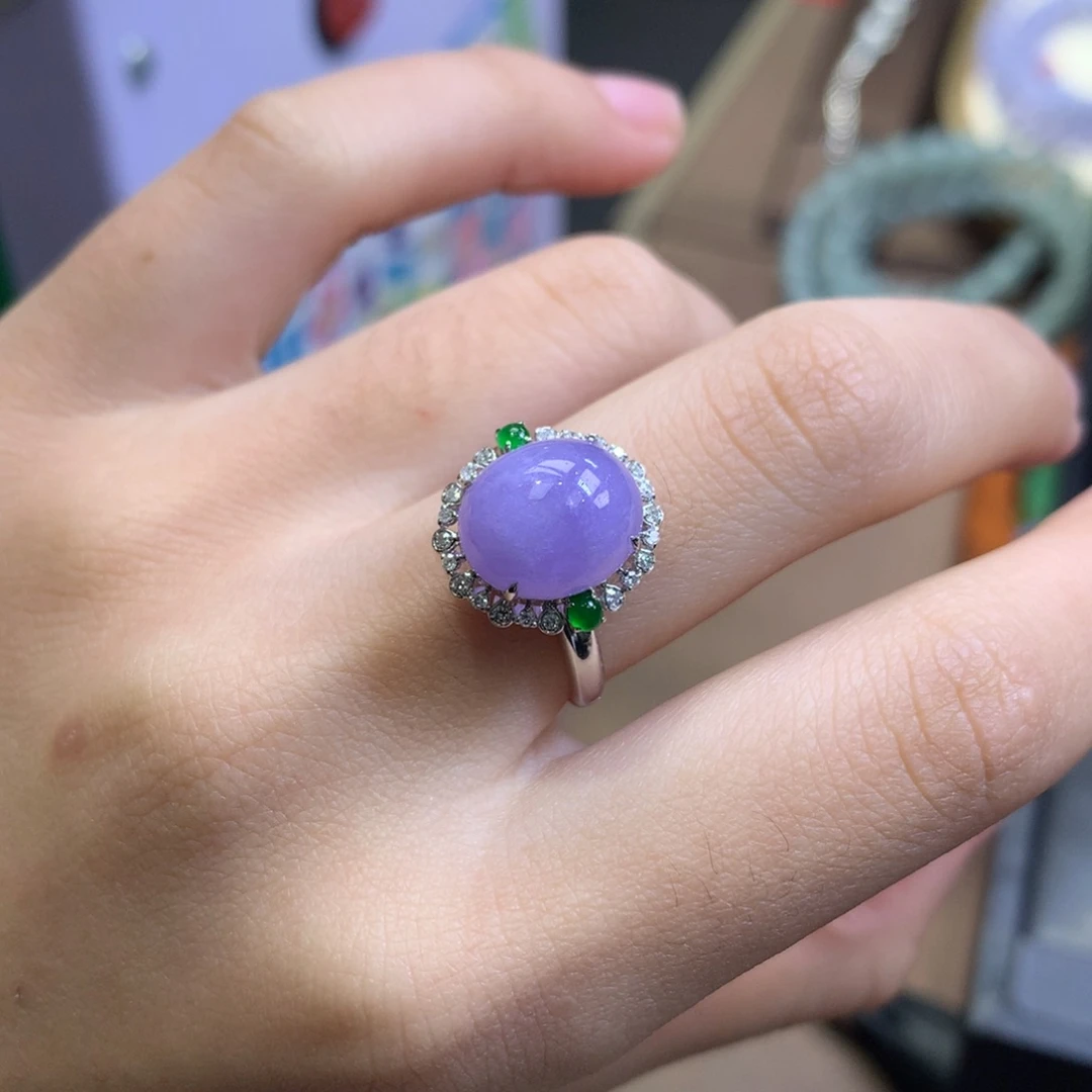 翡翠18K金镶嵌颈饰翡翠