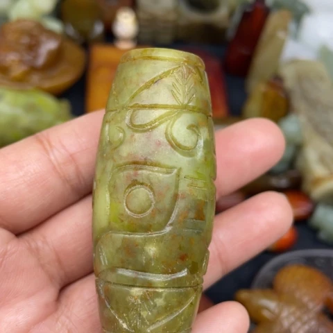 蛇纹石玉未镶嵌颈饰73