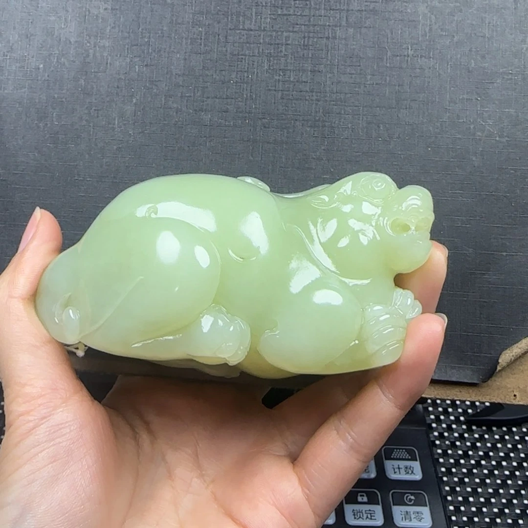 和田玉未镶嵌挂件蓝**年