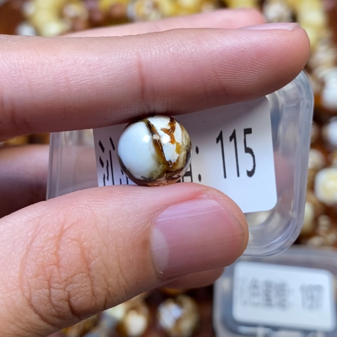 猴头核桃把件沁色圆珠老型115