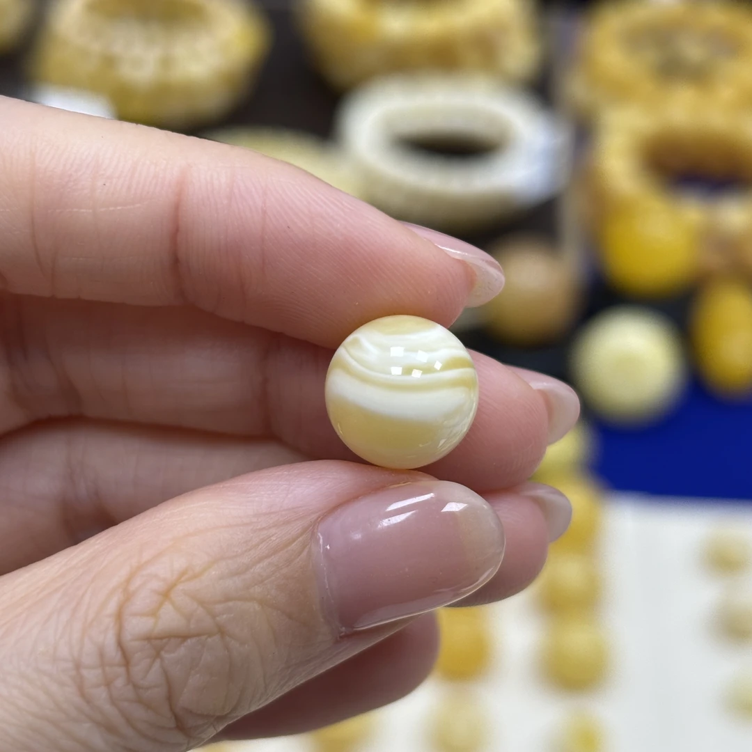 11.6mm 小妖珠宝天然原矿琥珀蜜蜡