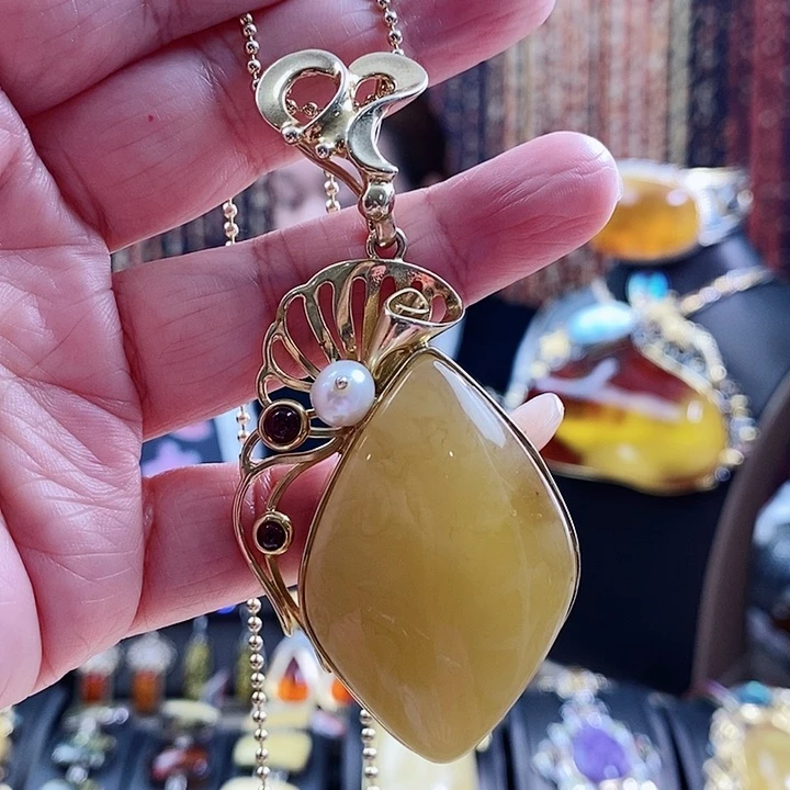 琥珀颈饰银S925镶嵌吊坠