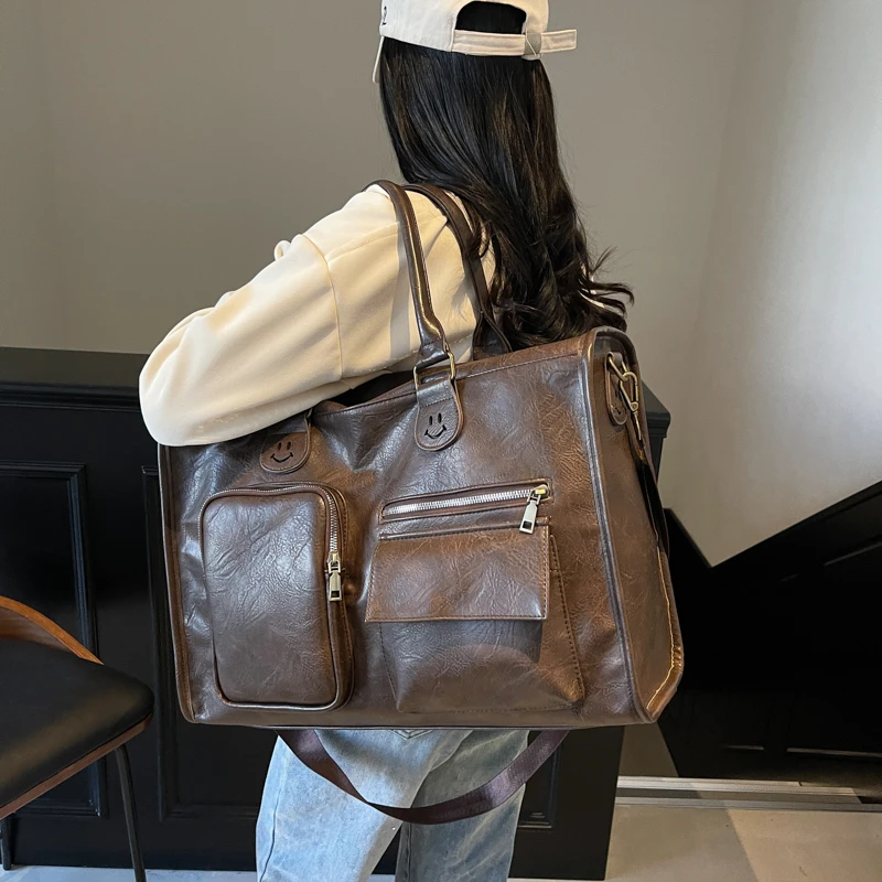 旅行包袋女士时尚短途大容量机车行李袋斜挎包大容量托特单肩女包