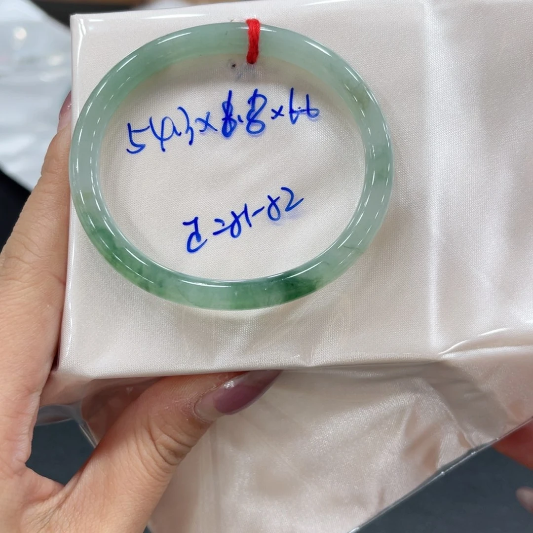 未镶嵌手镯翡翠翡翠
