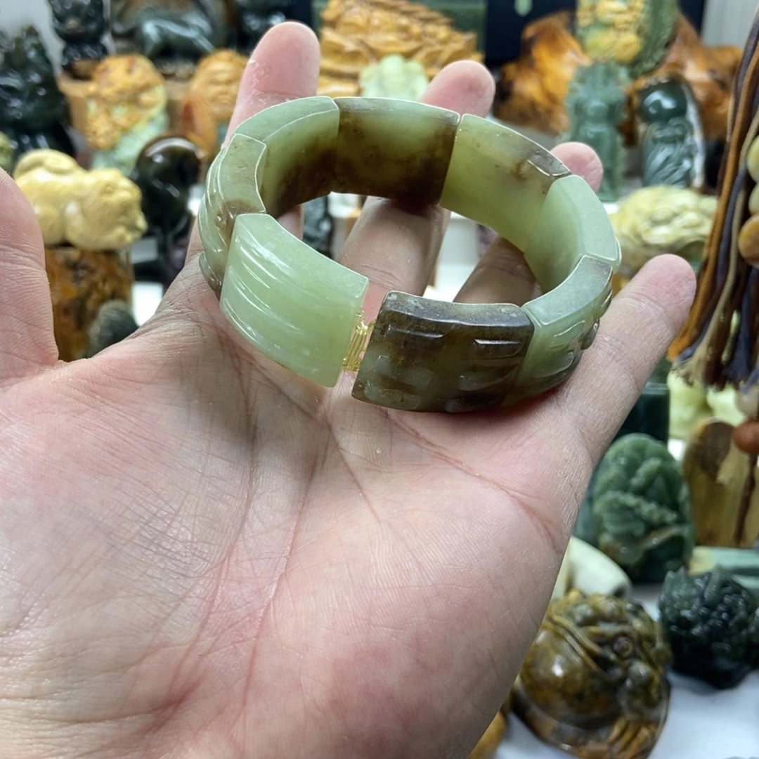 岫岩河磨玉（透闪石质玉）未镶嵌把件