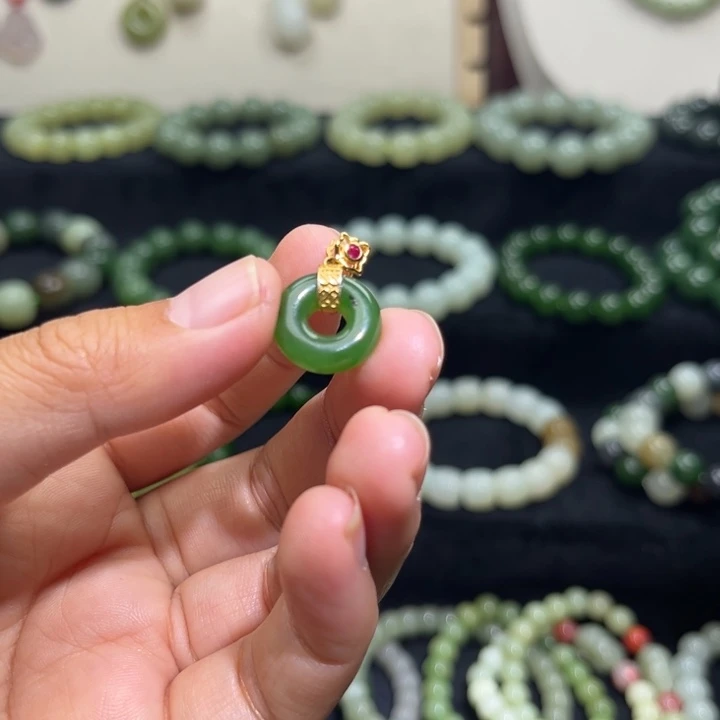 和田玉未镶嵌手链