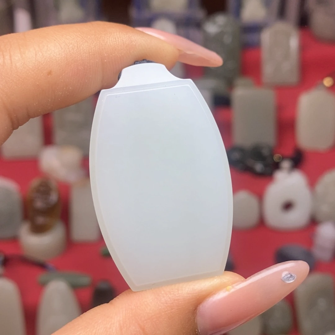 和田玉（糖玉）未镶嵌颈饰