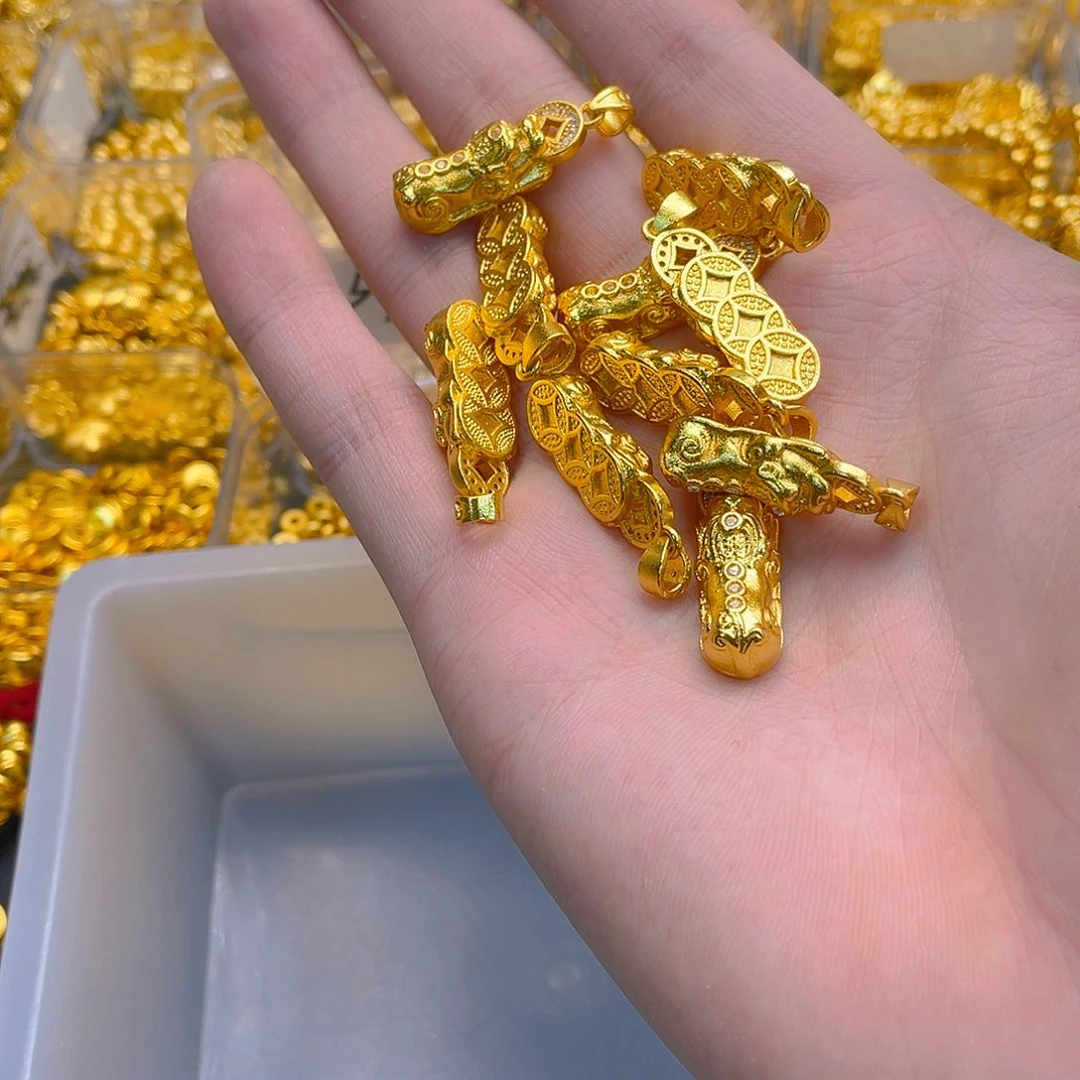 锆石铜合金镶嵌貔貅吊坠1个