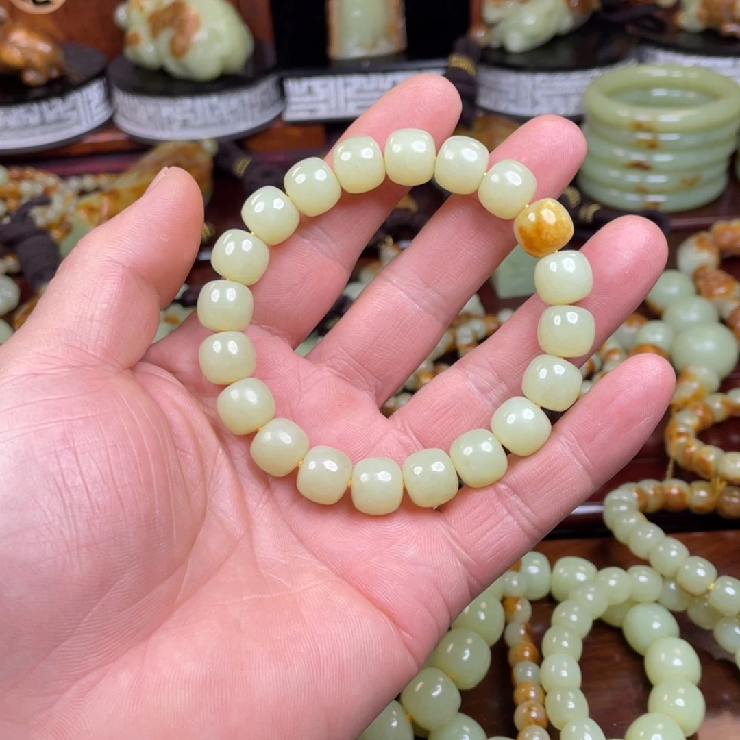 岫岩河磨玉（透闪石质玉）未镶嵌手链