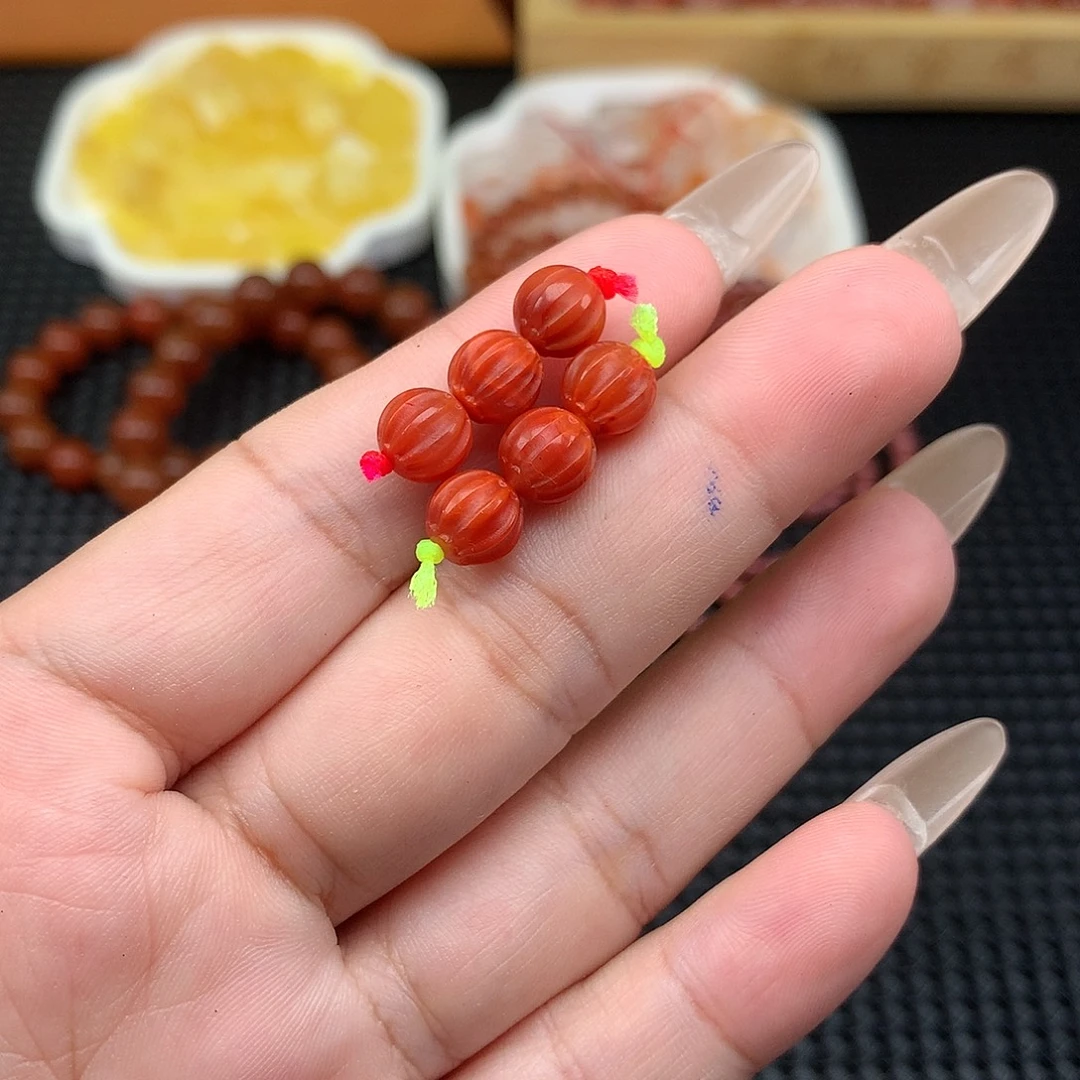 南红玛瑙未镶嵌吊坠(不含链)多样性