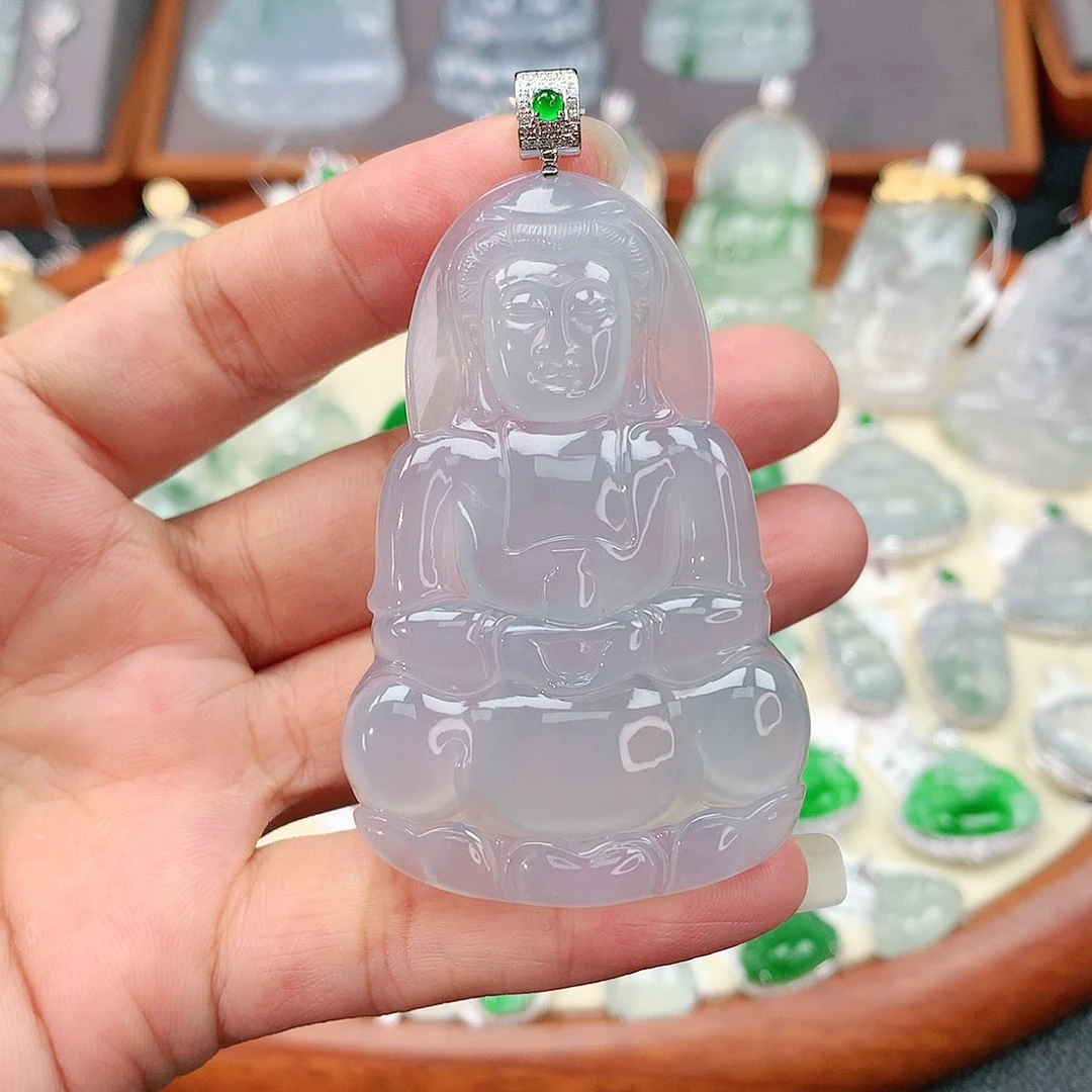 颈饰18K金镶嵌翡翠?*观音
