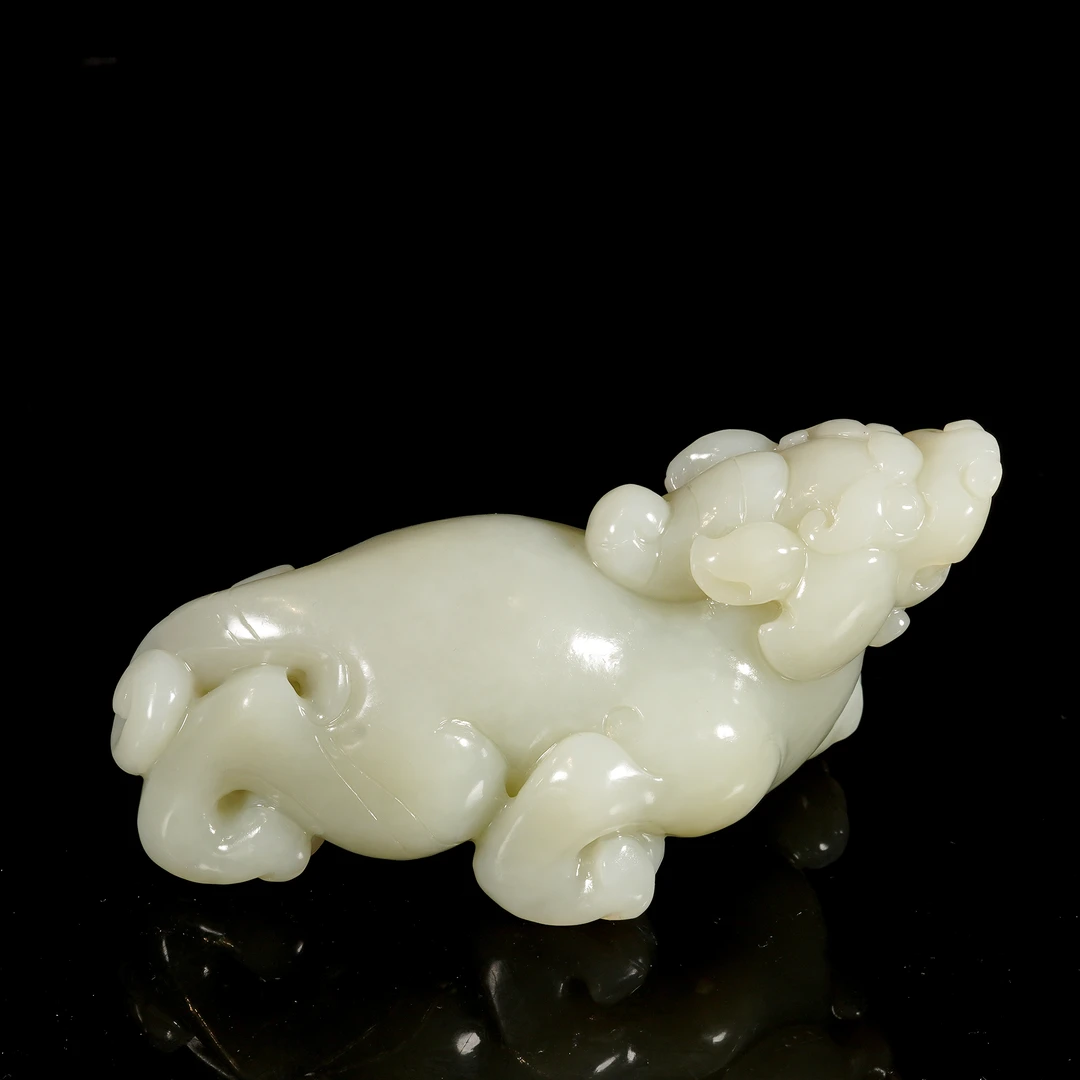 LOT.037和田玉雕貔貅把件/X2945