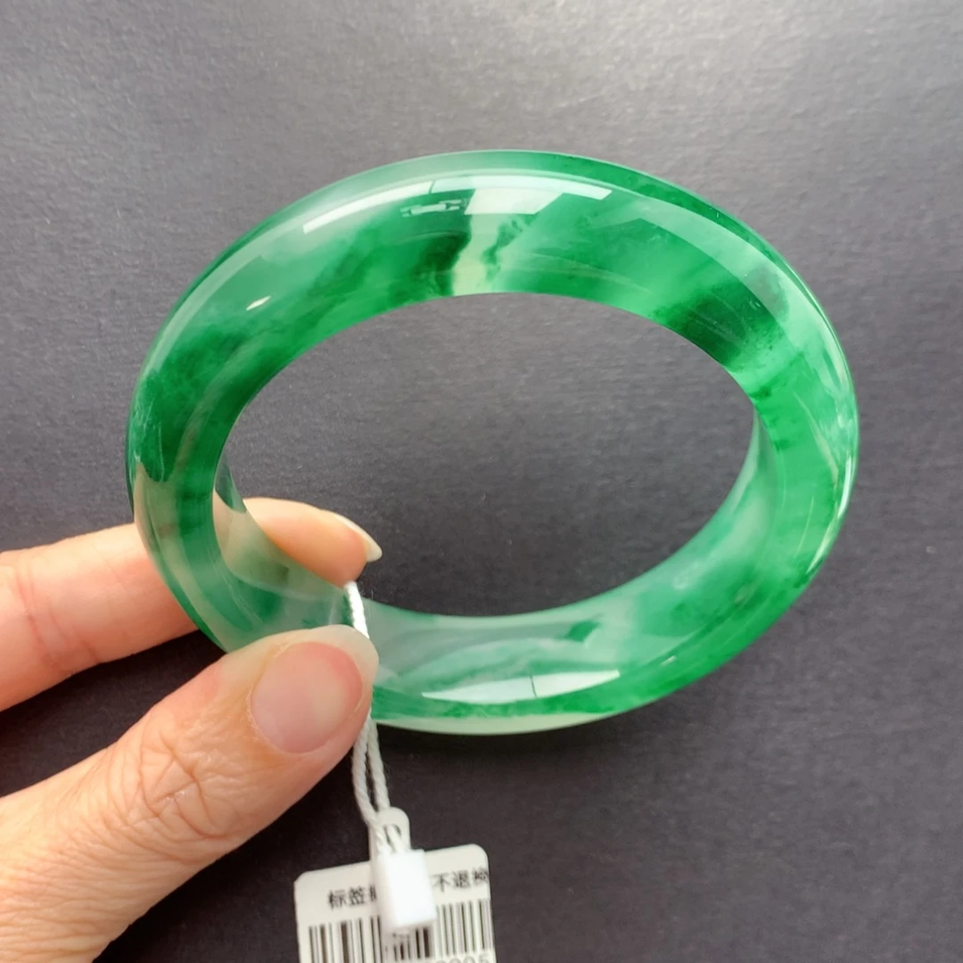 未镶嵌手镯石英质玉