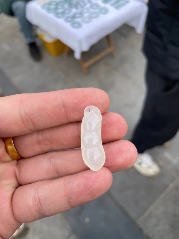 和田玉福豆挂件高冰老料