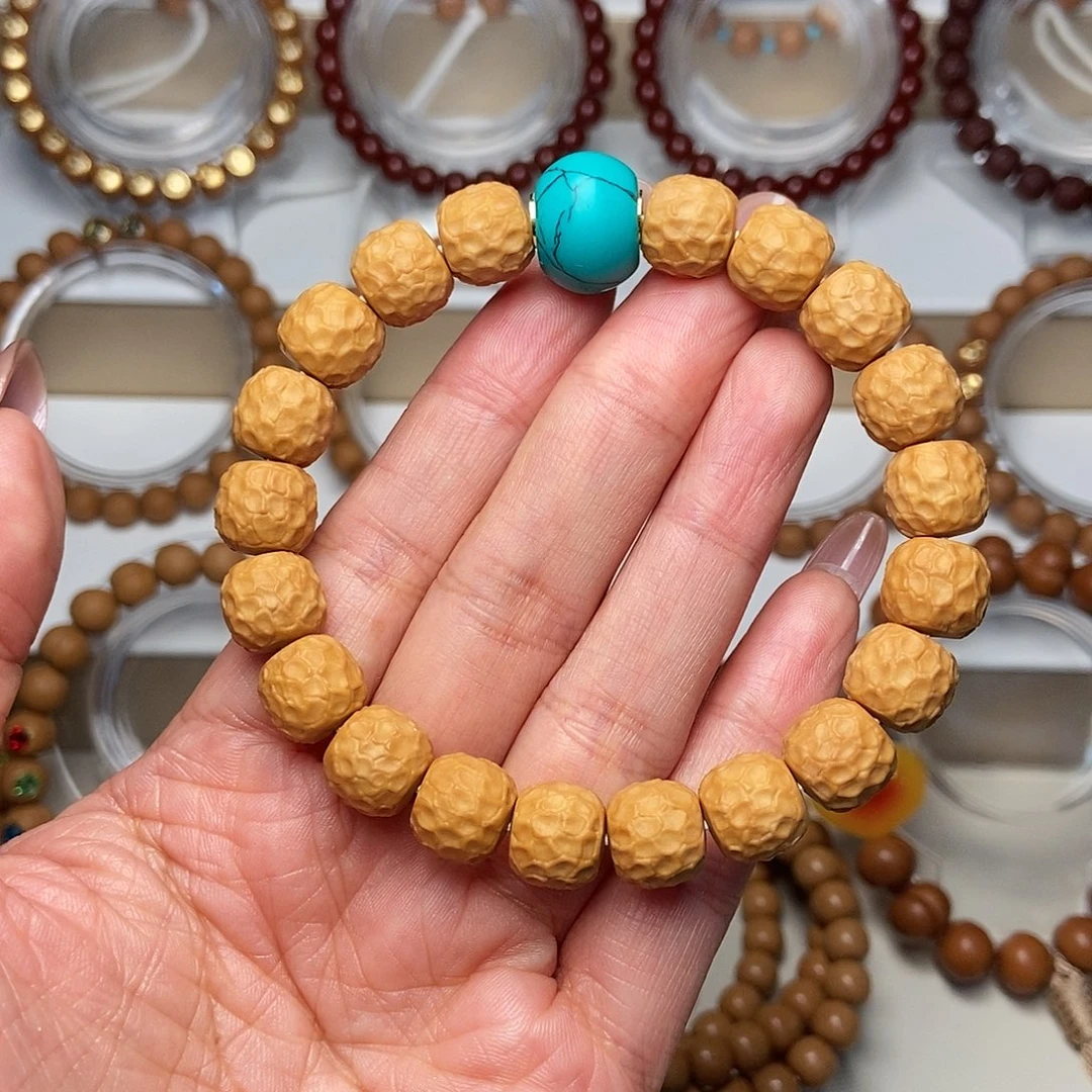 手串猴头核桃猴头龙鳞尺寸11左右