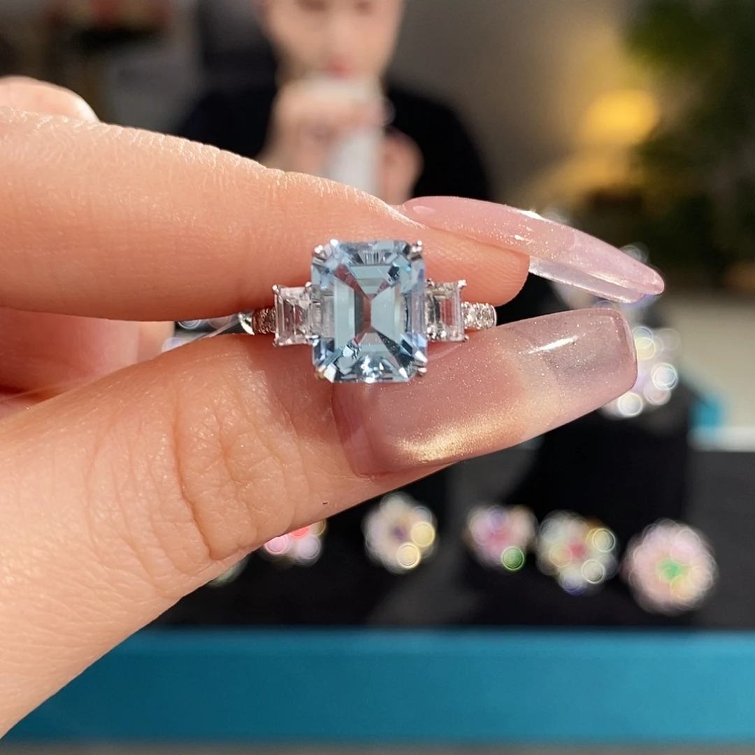 戒圈18K金镶嵌海蓝宝石2.9ct