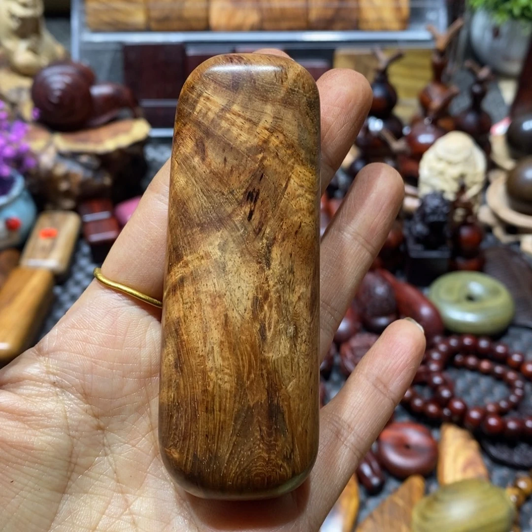 檀香紫檀（小叶紫檀）?*